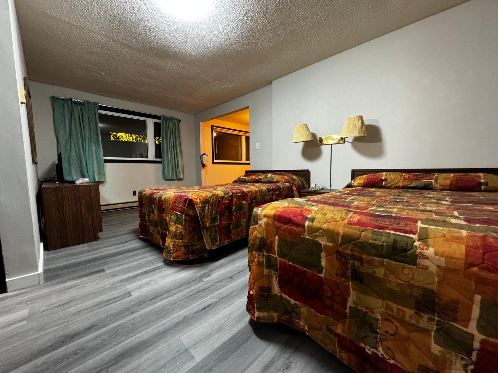 Villa Bianca Inn Schreiber ภายนอก รูปภาพ